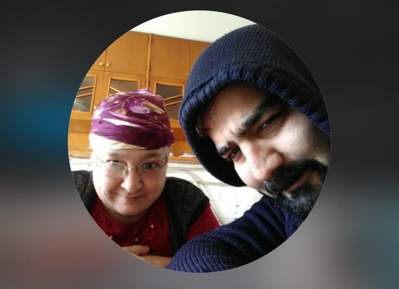 Hastanede Yatan Annesini Acımasızca Öldürdü