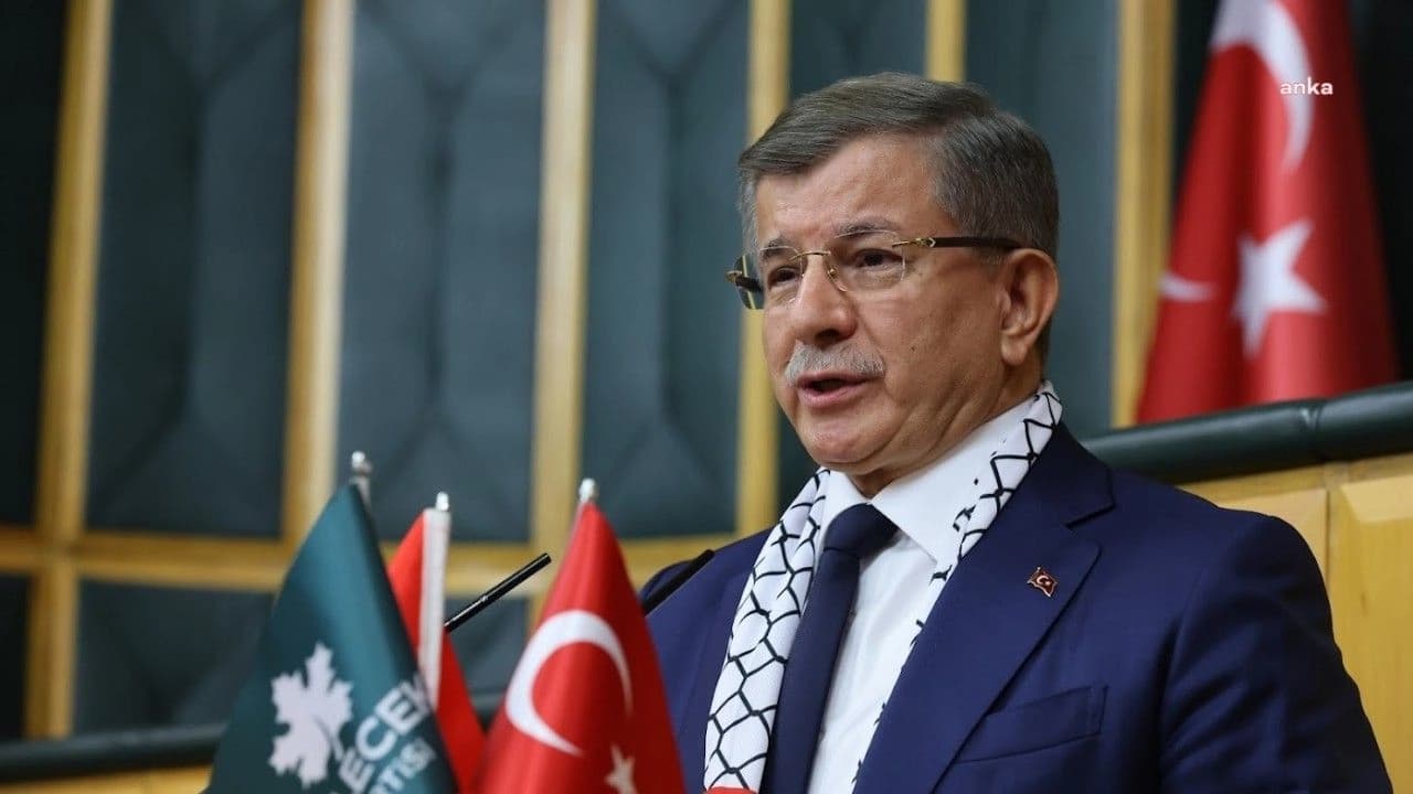 Ahmet Davutoğlu'ndan Hükümete İsrail Tepkisi