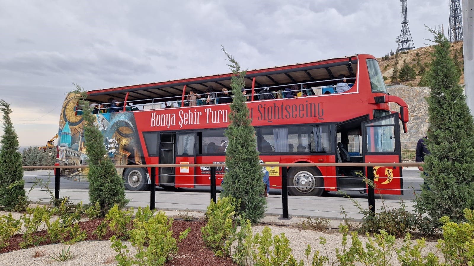 Üstü Açık Otobüslerle Konya’yı Keşfet: Panoramik Şehir Turu