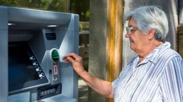 SGK Uzmanından Kötü Haber Geldi: Emeklilere 29 Ekim İkramiyesi Yok!
