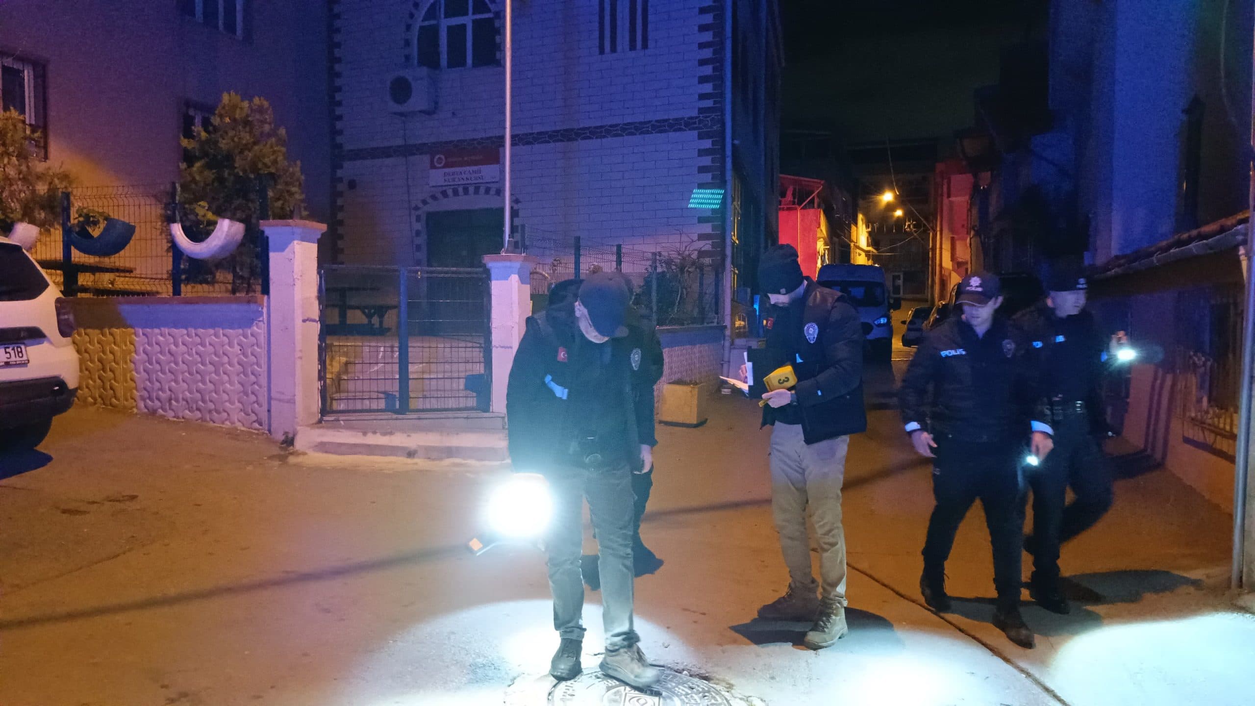 Bursa'da Sokakta Yürürken Silahlı Saldırıya Uğradı