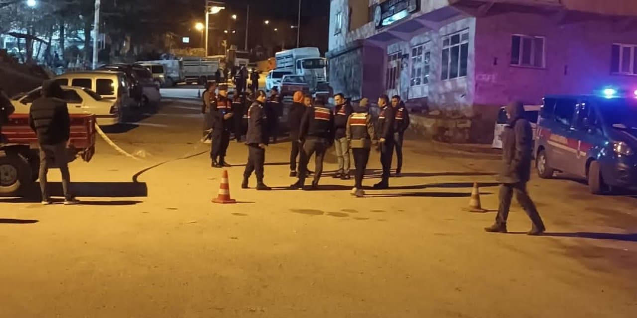 Konya'da iki aile arasında silahlı kavga: 1 ölü, 3 yaralı