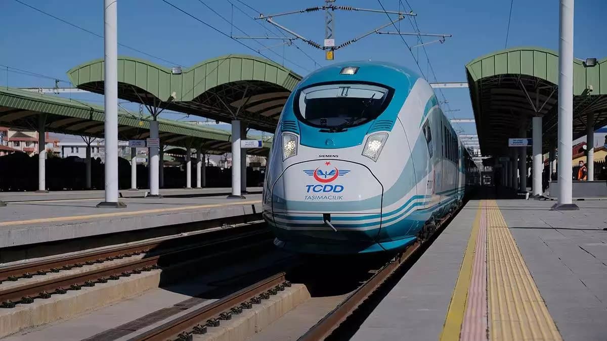 Konya Meram Gar'da Hızlı Tren Seferleri 3 Ay Durdurulacak!