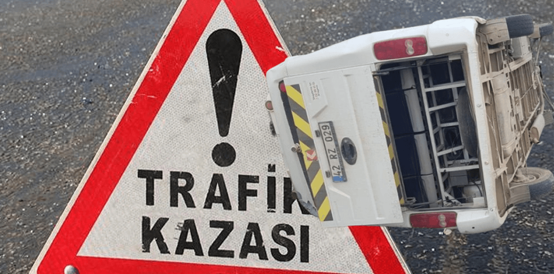 Konya'da Öğrenci Servisi Devrildi: 5 Çocuk Yaralandı