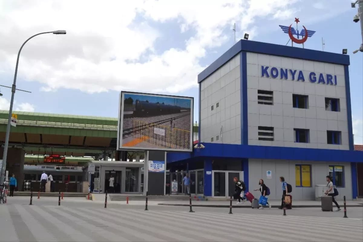Konya Meram Gar'da YHT Seferleri Yeniden Başladı!