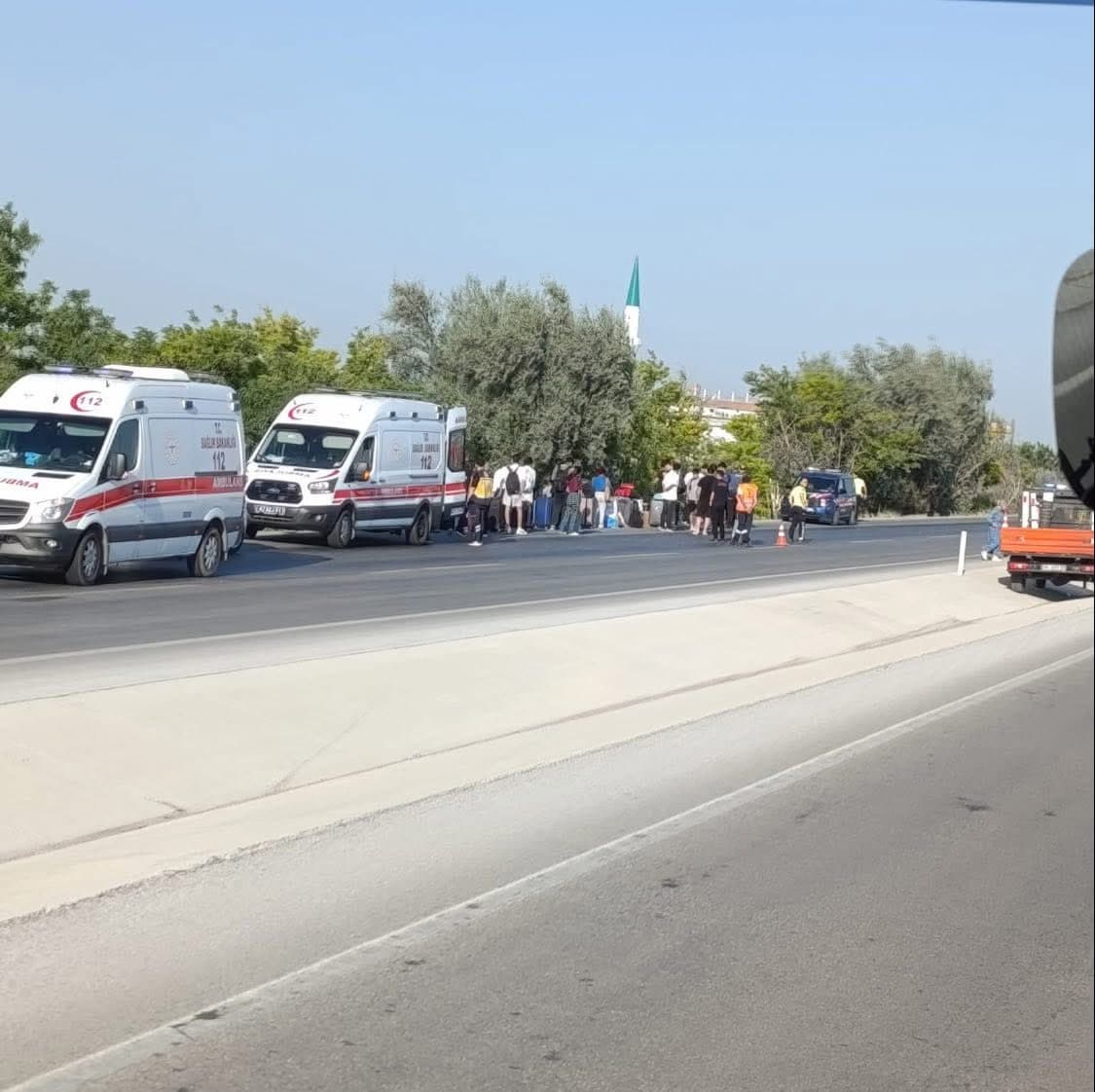 Konya Karapınar’da Yolcu Otobüsü Devrildi! Çok Sayıda Yaralı Var