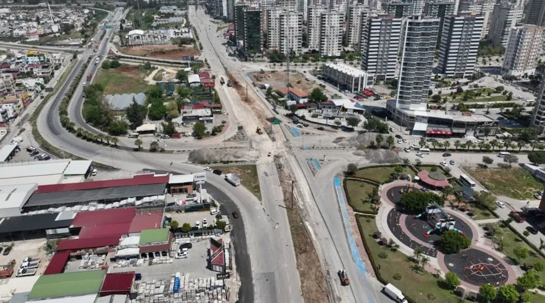 Adana Trafiği Çalışmalar Nedeniyle Kilitlendi: Vatandaşlar İsyan Ediyor!
