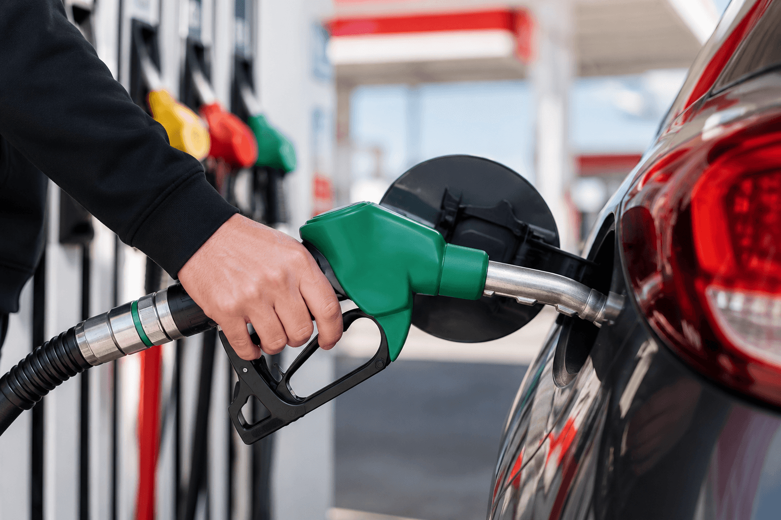 Akaryakıtta Büyük İndirim Geliyor: LPG De Listeye Eklendi