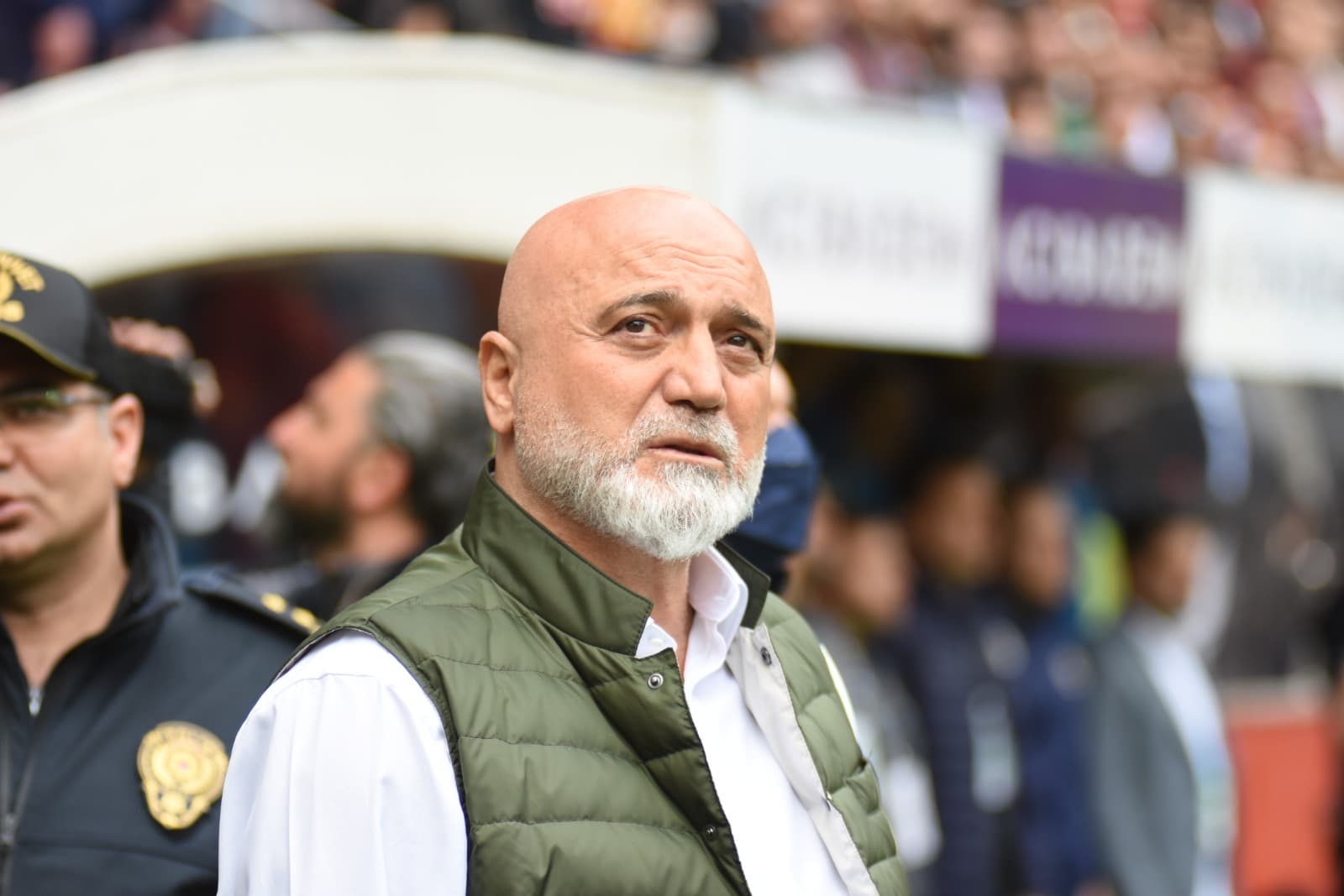 Hikmet Karaman'a ‘kel’ diyerek hakaret eden sanığa 2 yıl hapis istemi