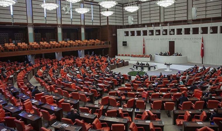 CHP'den Emeklilere Yüksek Bayram İkramiyesi Teklifi