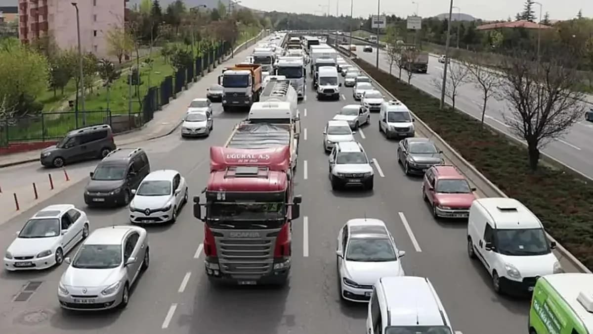 Ankara’da Bayram Trafiği İçin Yol Kapatma Kararı Alındı