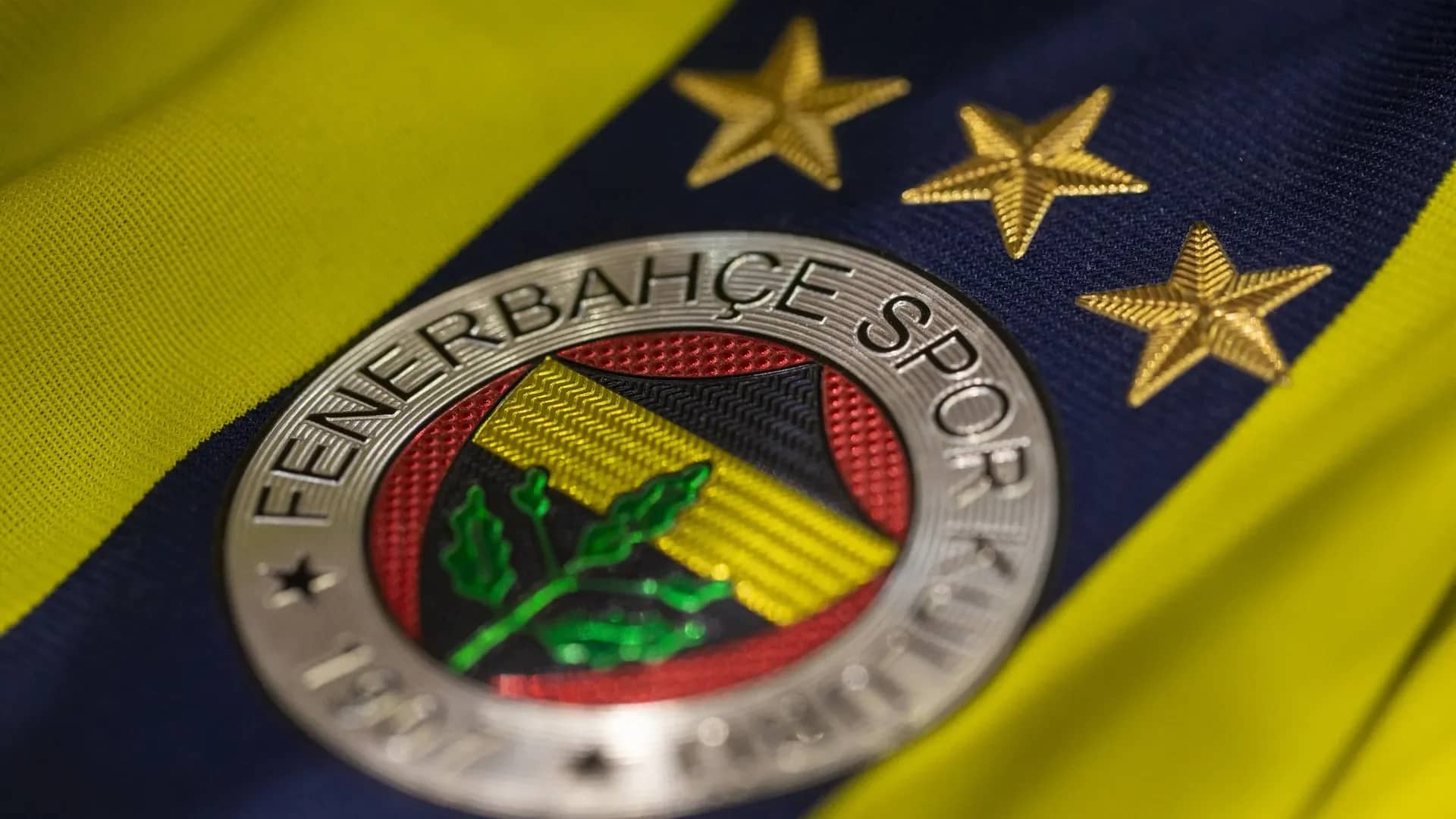Fenerbahçe'de İki Ayrılık Kapıda! Rizespor Resmen Devrede