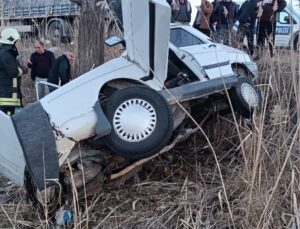 Konya’da Feci Kaza! Otomobil Ağaca Çarptı: 3 Ölü, 2 Yaralı