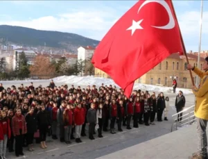 Okullarda İkinci Dönem Zili Yarın Çalıyor: 20 Milyon Öğrenci Dersbaşı Yapacak