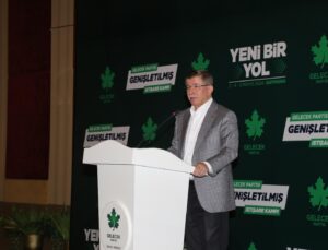 Ahmet Davutoğlu: Yeni Bir Dönem Başlıyor!