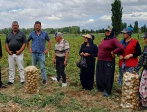 CHP’li Gürer, Kadın Tarım İşçilerinin Sorunlarına Çözüm Arıyor