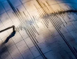 İzmir Açıklarında 3.9 Büyüklüğünde Deprem