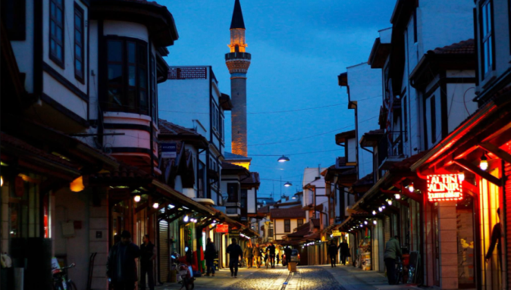 Konya Esnafı Ramazan’da Sahura Kadar Dükkânını Açabilecek!