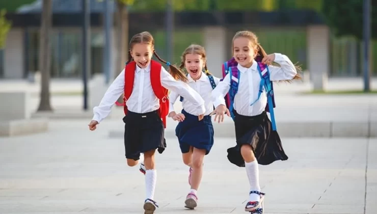 Öğrenciler Üzgün: İkinci Ara Tatil ve Bayram Tarihleri Çakıştı!