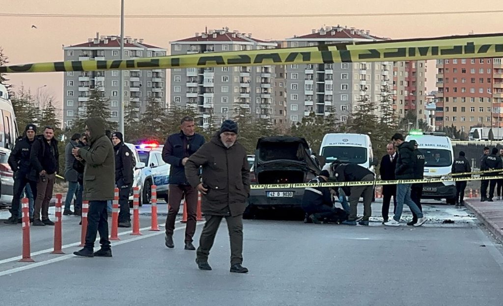 Konya'da Otomobilde Patlama; 3 Aylık Mustafa Ile Teyzesi öldü