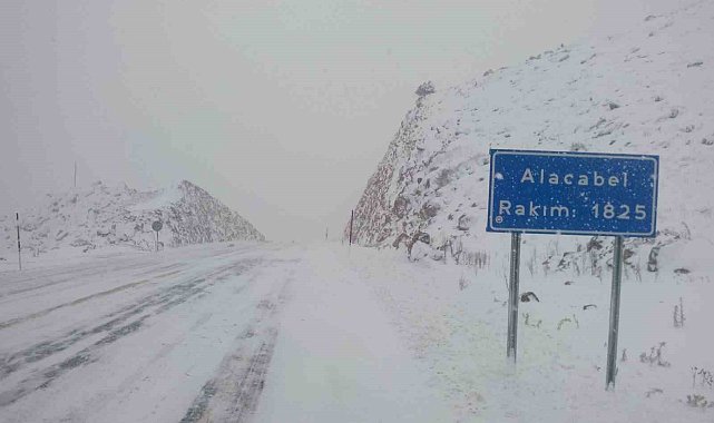 Antalya Konya Karayolunda Kar Yagisi