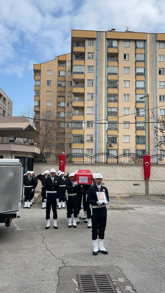 Sehit Polis Onur Sirine Konyada Aci Veda 003