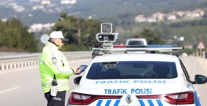 Çanakkale'de Hız Ihlali, Yapay Zeka Destekli Radar Cihazıyla